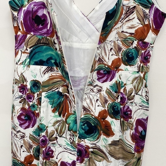 Beautiful Maggie L Petite Cotton Blend Floral V-Neck Dress Size 8P - Picture 12 of 13
